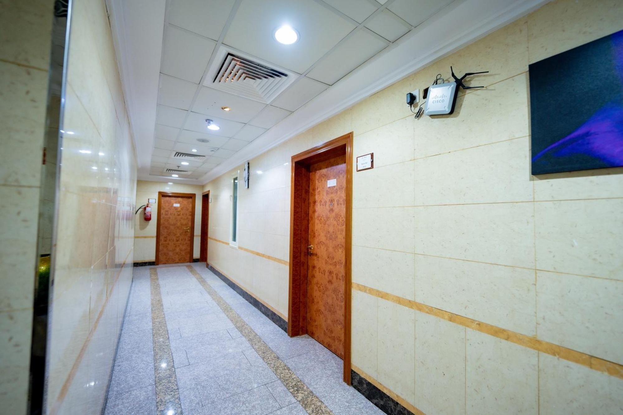 فندق الأحباب الكبرى الفندقية ٢ Мекка Экстерьер фото